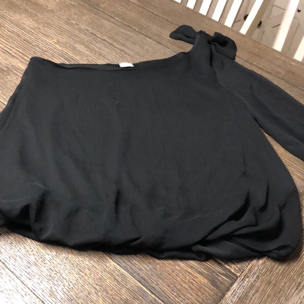 Black one shoulder top